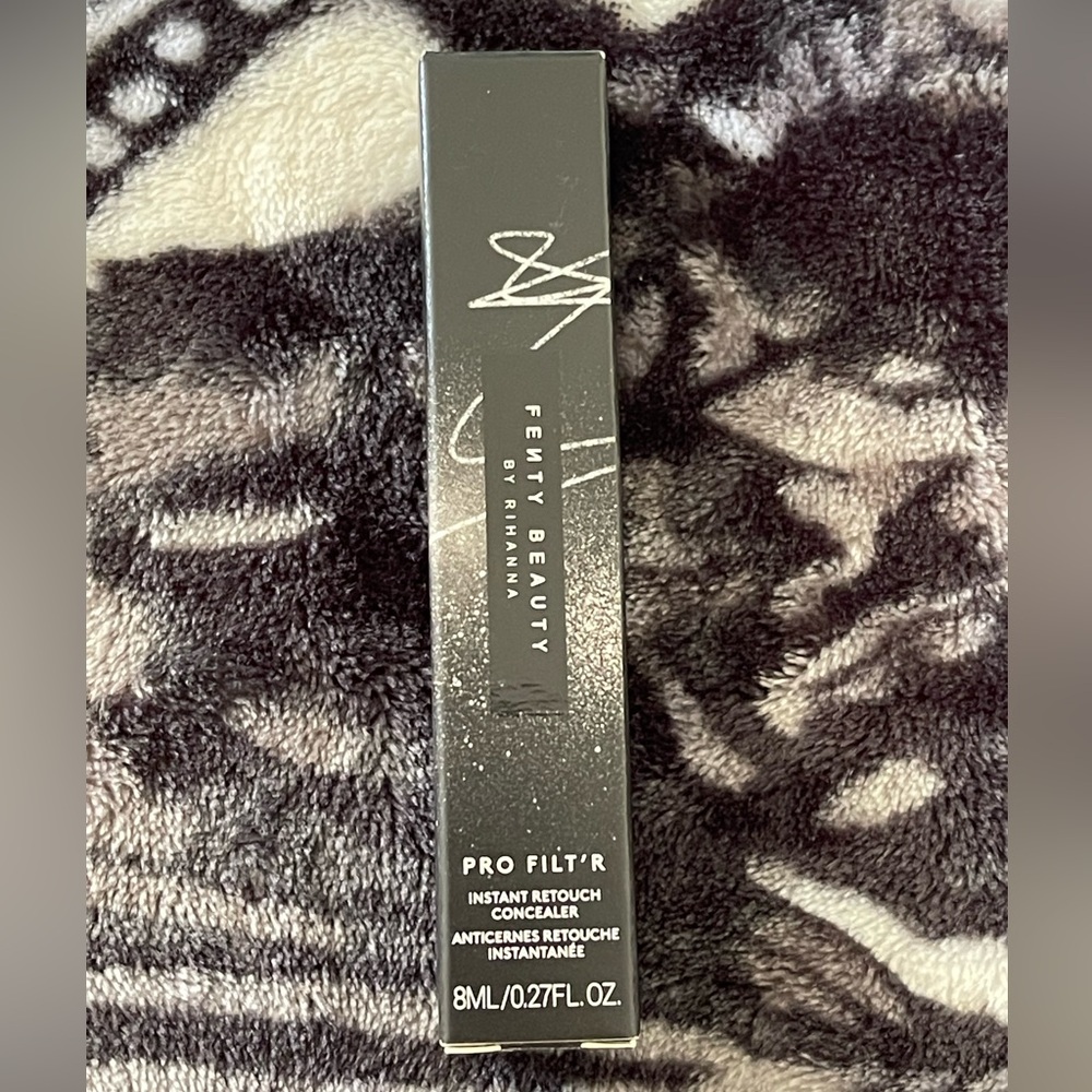 Fenty 360 Pro Filt'r Instant Retouch Concealer - Picture 5 of 5